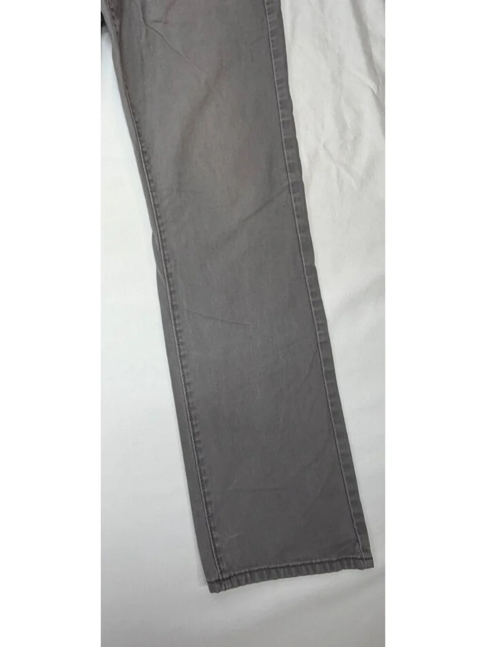 Old Navy Men's Straight Jeans Mid-Rise Zip Fly Medium Wash Size 33 Grey